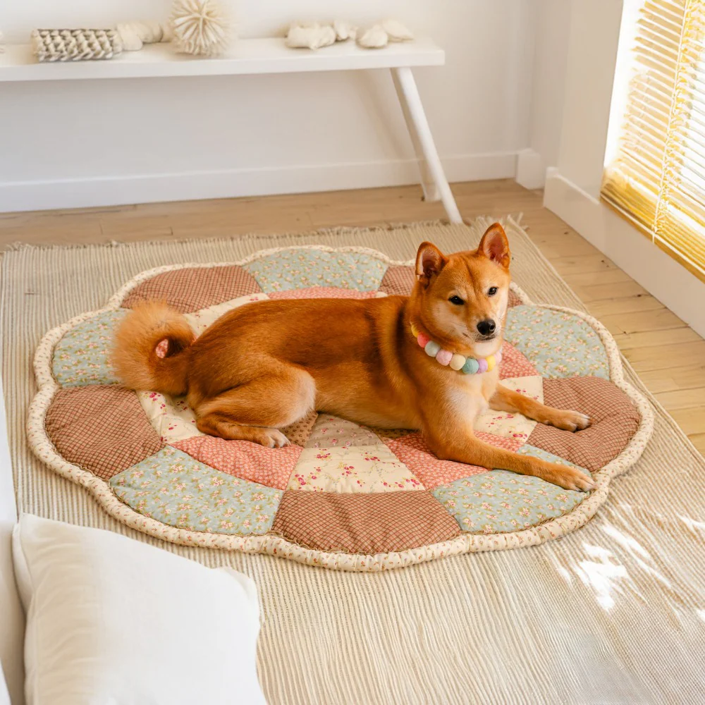 Large Flower Shape Floral Chic Pet Mat - Holidayae