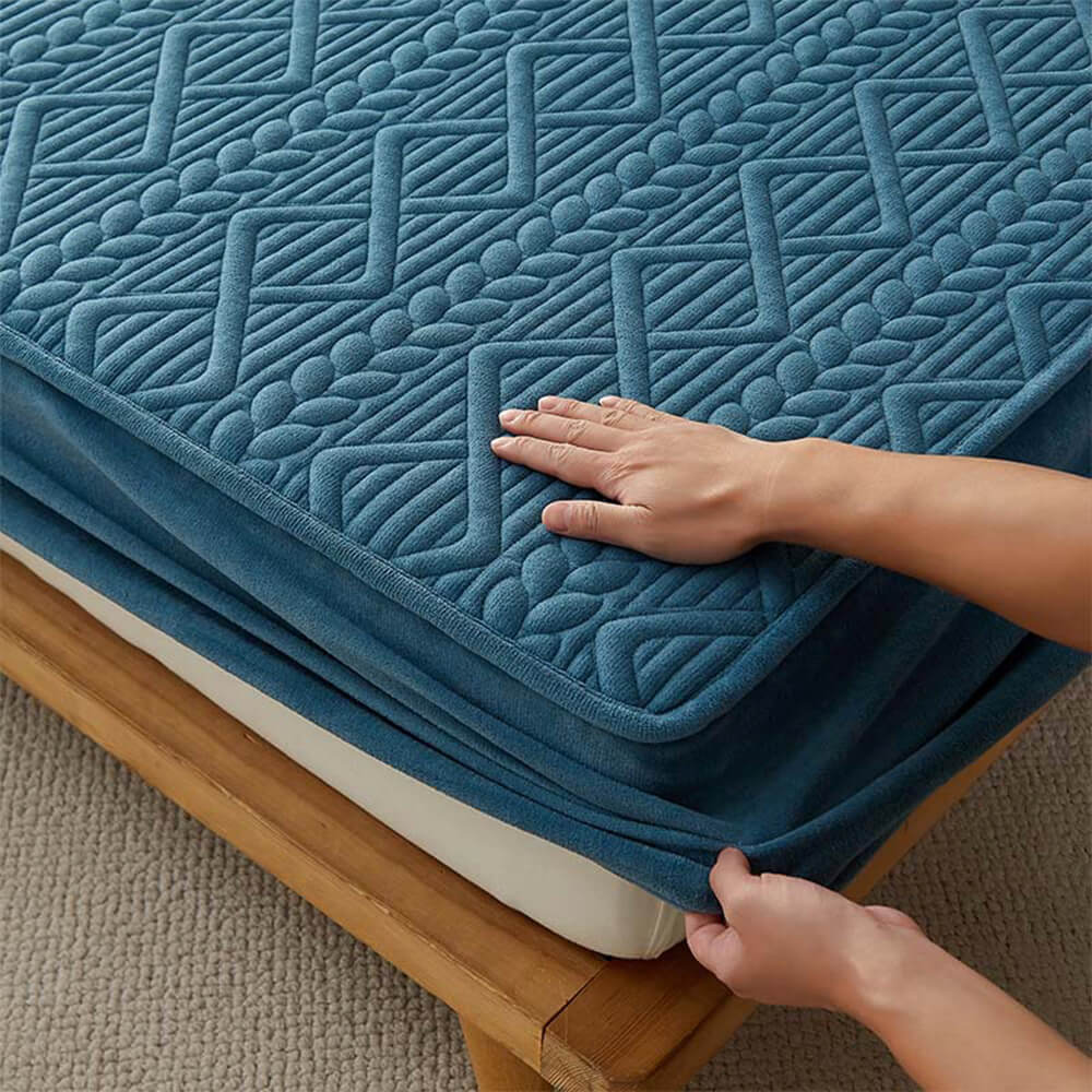 Wheat-Inspired Geometric Padding Quilted Milk Velvet Fitted Sheet Mattress Cover - Holidayae